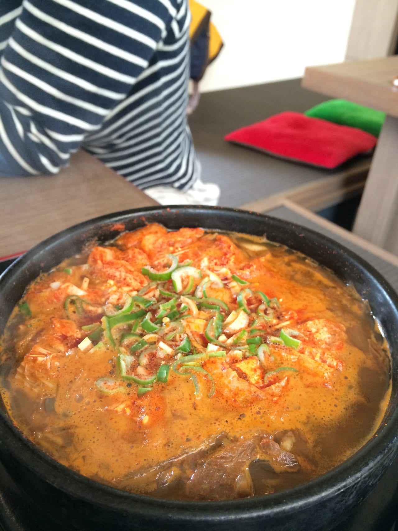 嶋南地区にある韓国料理のお店 くま3びきに行ってきました。 味付けが新鮮でおいしいです。
